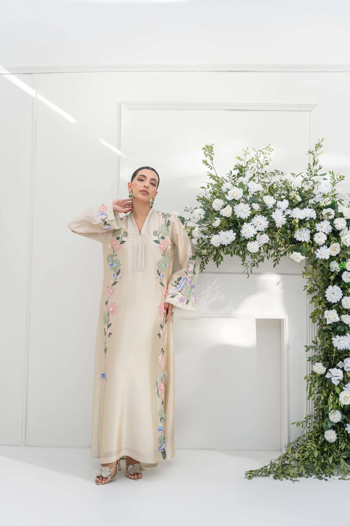 Embroidered Roman Glass Oversized Kaftan Set with Bottom & Dupatta